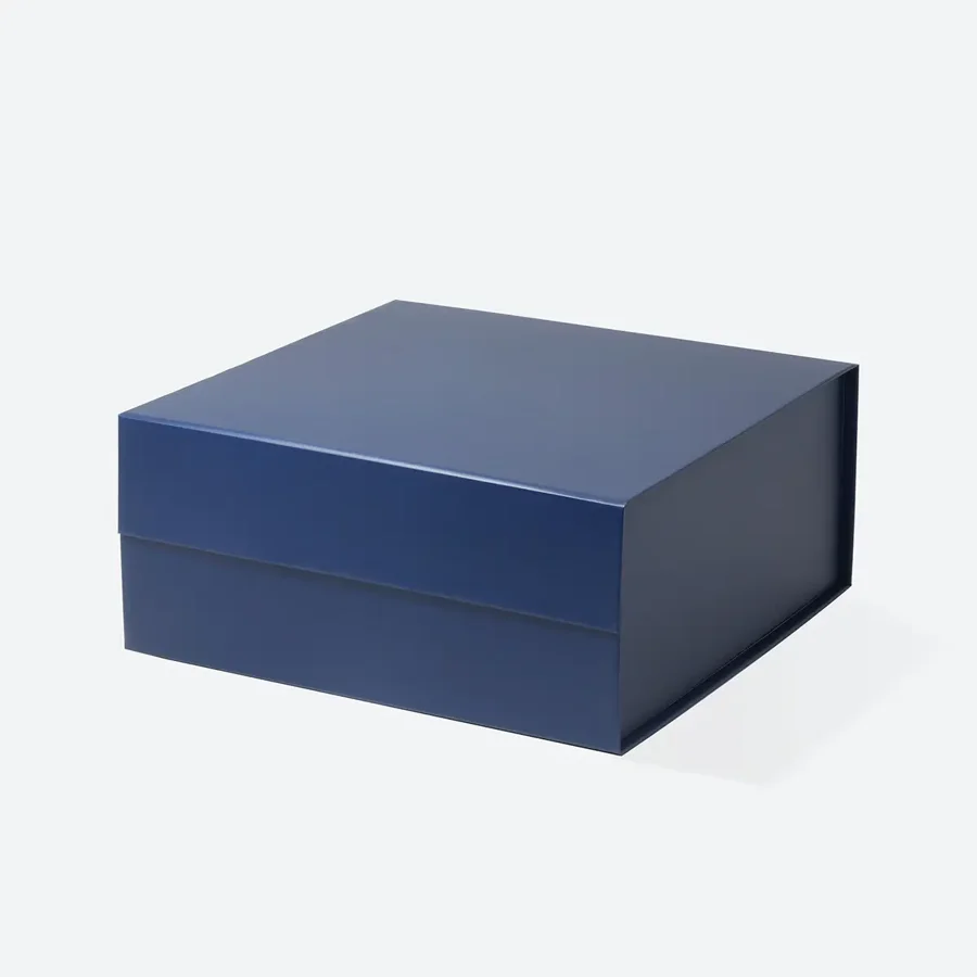 Pudełko magnetyczne C5 granatowe kwadratowe 255x255x115 mm prezentowe
