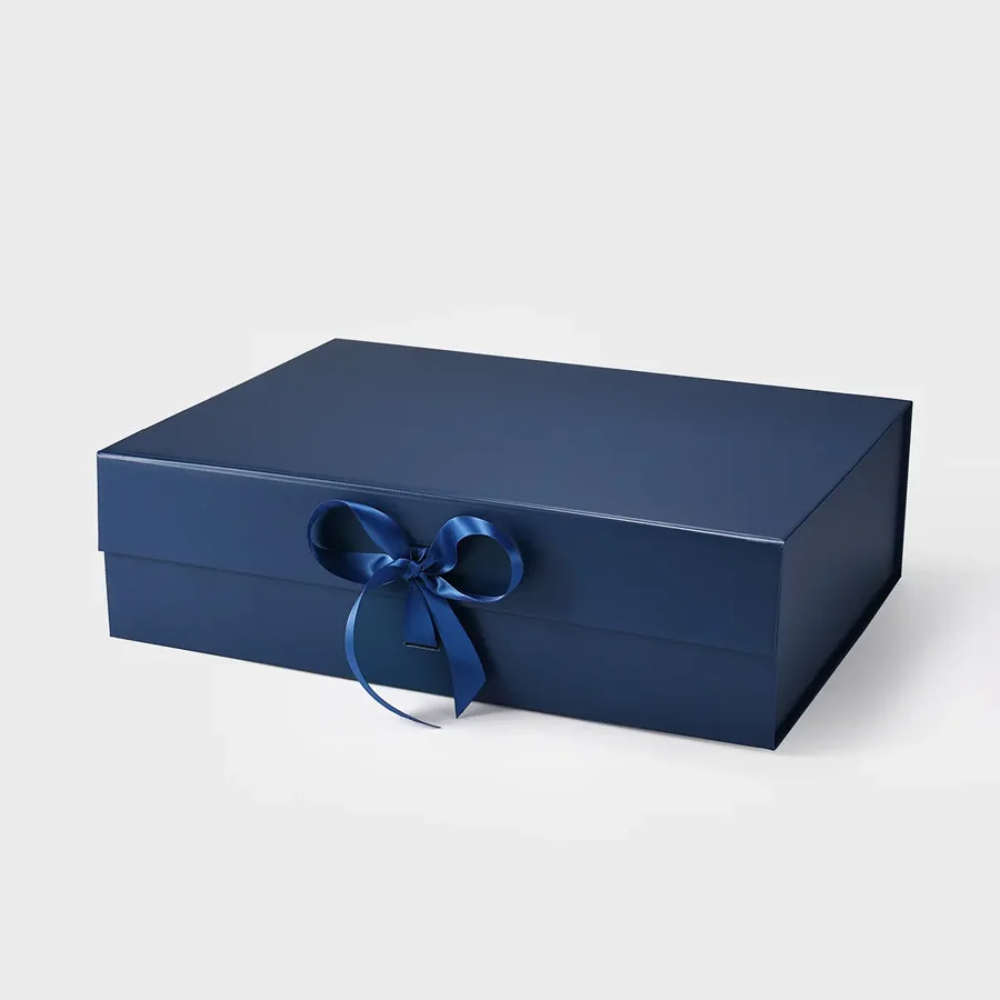 Pudełko Magnetyczne 380x280x110mm Granatowe Ze Wstążką Eleganckie