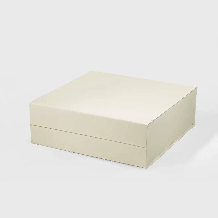 Pudełko Magnetyczne Ivory 330x330x115mm (zew) A4 Kwadratowe Na Prezent