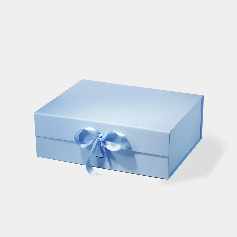 Pudełko Magnetyczne Błękitne Z Wstążką 330x255x115mm Ozdobne Pudełko