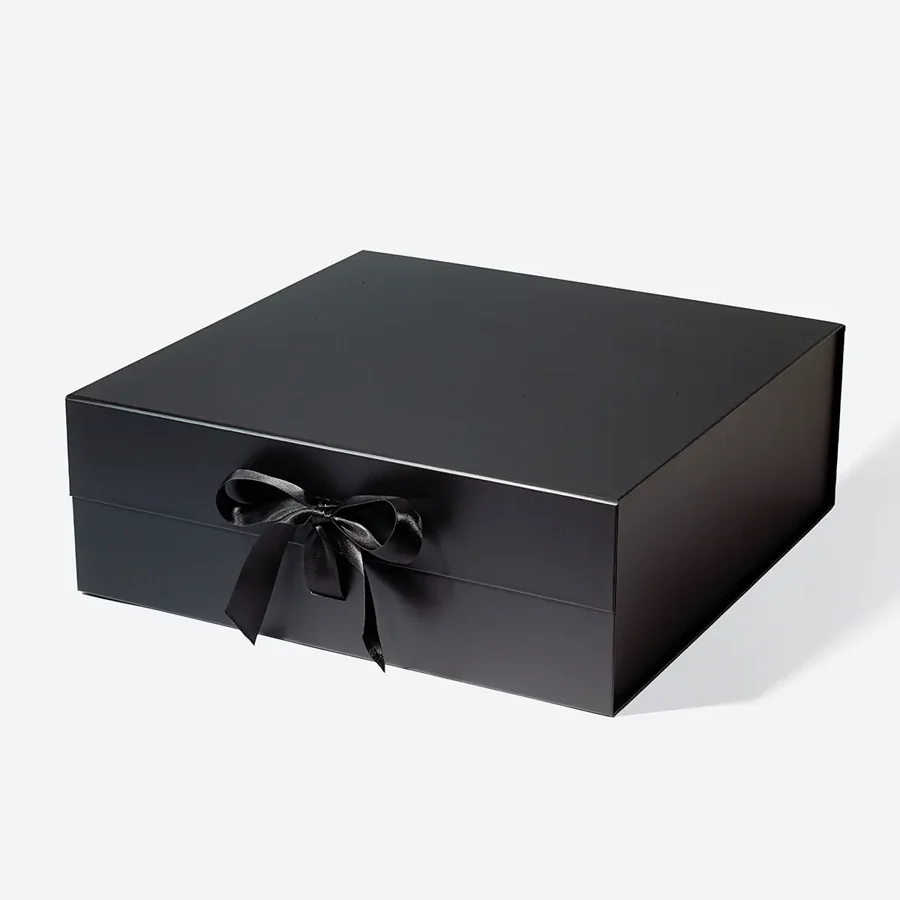 Pudełko Magnetyczne Czarne Z Wstążką L 350x350x125mm(zew) Na Prezent