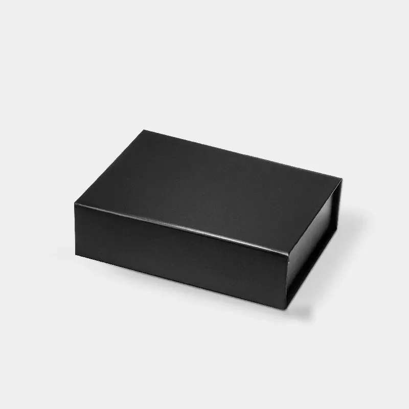 Eleganckie pudełko magnetyczne czarne 175x125x50 mm A6 prezentowe