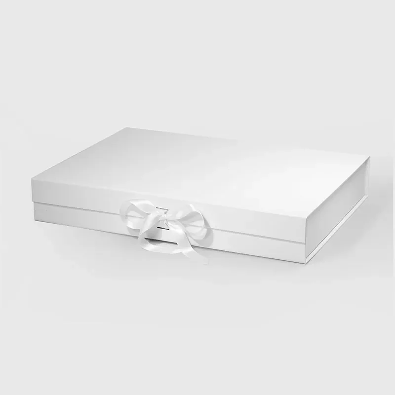 Pudełko Magnetyczne 440x320x70mm(zew) Białe A3 Ze Wstążką Na Prezent